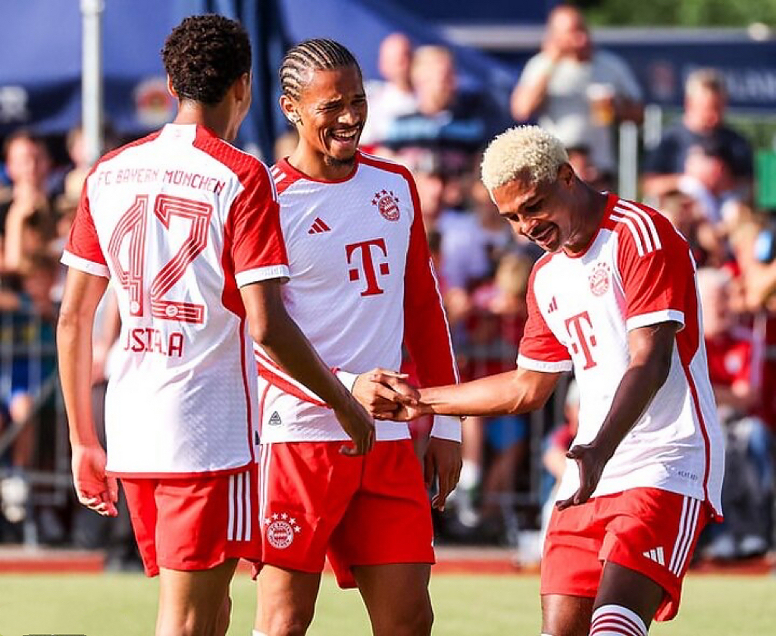 拜仁慕尼黑球队士气高涨,孜孜不倦追求胜利 拜仁慕尼黑球队士气高涨,孜孜不倦追求胜利