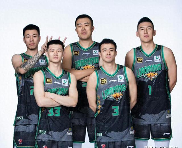 CBA篮球联赛备战冲刺,赛场热度攀升 CBA篮球联赛备战冲刺,赛场热度攀升