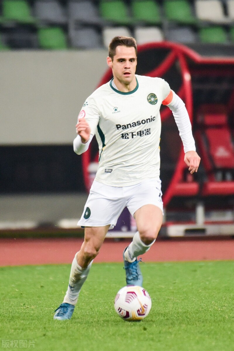 浙江绿城小胜对手，积分榜上升