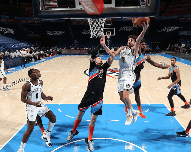 火箭主场击败篮网，哈登上演25+10