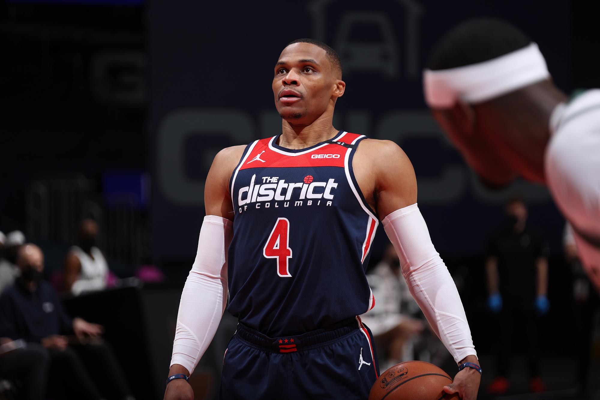 包含雄鹿逆转奇才,继续保持不败记录的词条 包含雄鹿逆转奇才,继续保持不败记录的词条