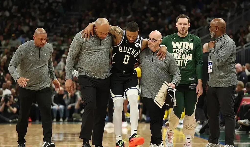 关于雄鹿胜魔术取得1-0领先的信息