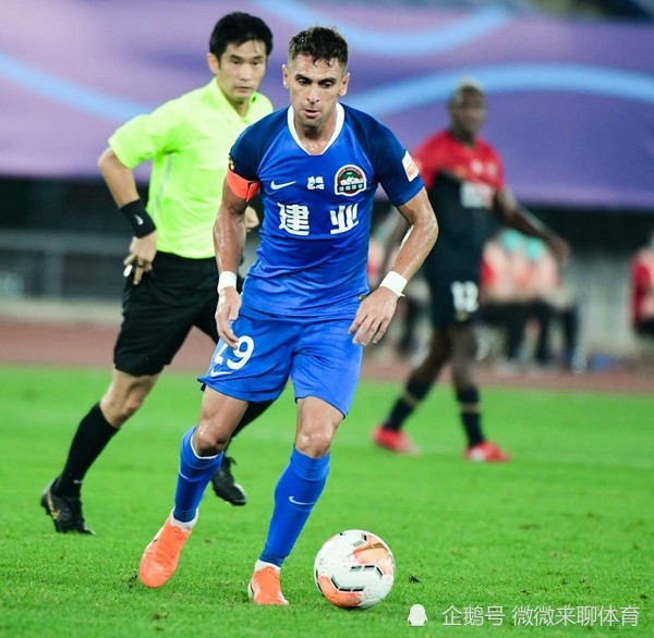 包含苏宁客场不敌建业，球队遭遇困苦败绩的词条